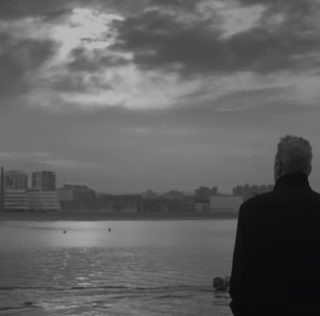 Loquillo encumbra la canción «La lluvia dice» con un nuevo videoclip