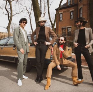 Así suena en su estreno la banda mexicana y española de Leiva, The Guapos